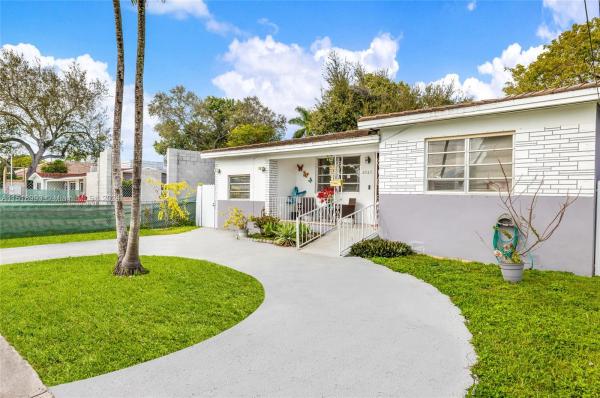 4045 SW 9th Ter, Unincorporated Dade County, Florida 33134, image 3