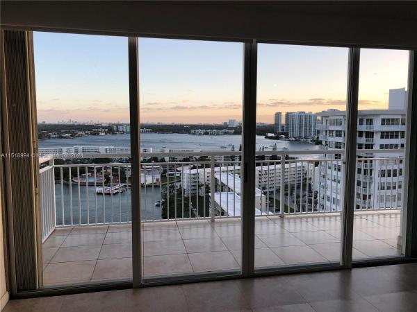 Del Prado, 18081 Biscayne Blvd #PH-03-4, Aventura, Florida 33160, image 2