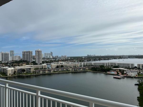 Del Prado, 18081 Biscayne Blvd #PH-03-4, Aventura, Florida 33160, image 3