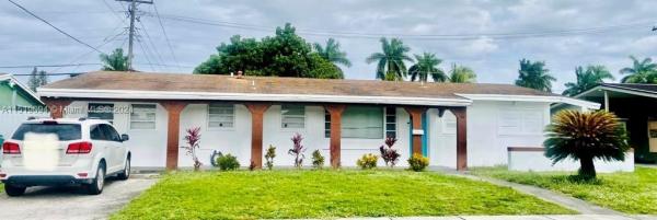 Scott Lake Manor, 1361 NW 174th St, Miami Gardens, Florida 33169, image 2