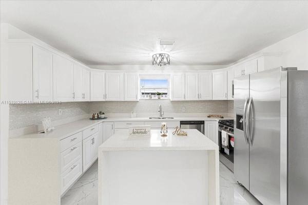 Heritage Estates, 6780 Branch St, Hollywood, Florida 33024, image 3