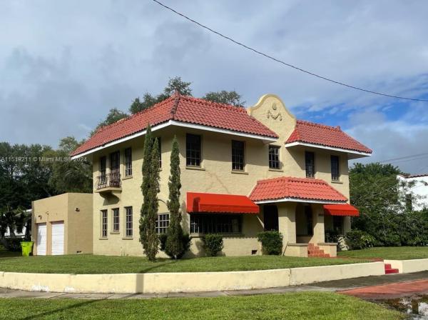 El Portal Residential, 8900 NE 1st Ave #1, El Portal, Florida 33138, image 1