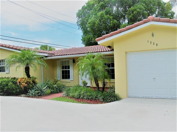 Country Club Homes, 1238 Arthur St, Hollywood, Florida 33019, image 1