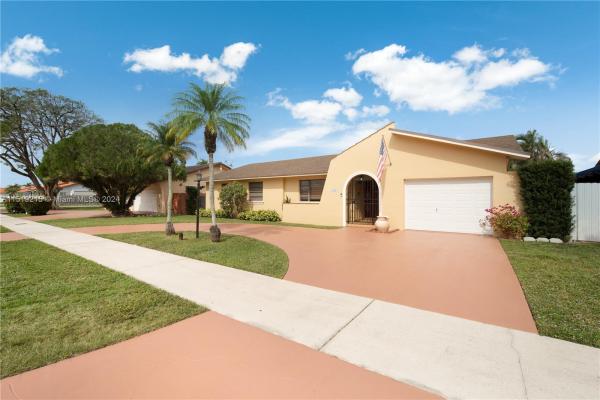 Tequesta, 12971 SW 3rd St, Tamiami, Florida 33184, image 3