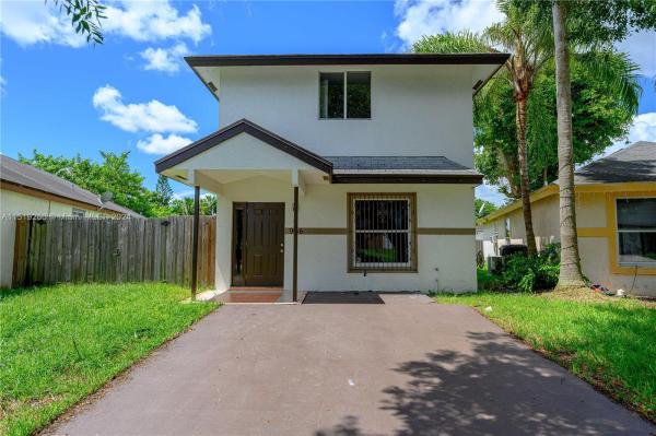Villas Of Palm Bay, 966 SW 8th Pl, Florida City, Florida 33034, image 1