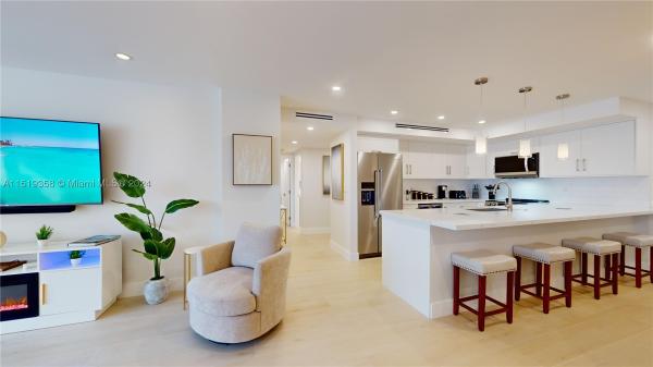 Commodore Club East, 177 Ocean Lane Dr #213, Key Biscayne, Florida 33149, image 1