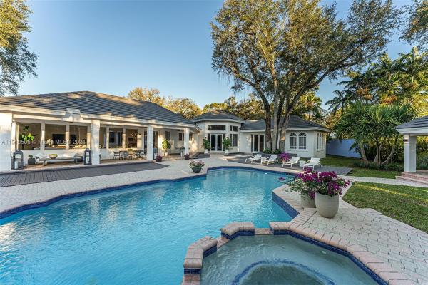Felix Court, 9050 SW 57th Ave, Pinecrest, Florida 33156, image 3