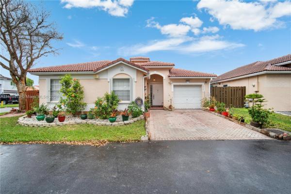 15735 SW 81st St, Unincorporated Dade County, Florida 33193, image 2