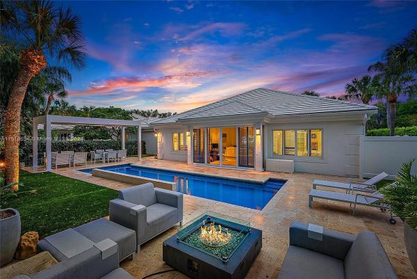 The Club Cottages At Admirals Cove, 4301 Captains Way, Jupiter, Florida 33477, image 3