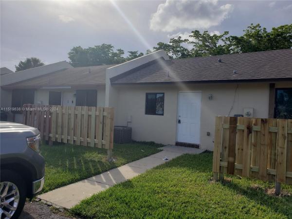 Townhomes Of Audubon South, 1463 Woodpecker St, Homestead, Florida 33035, image 1