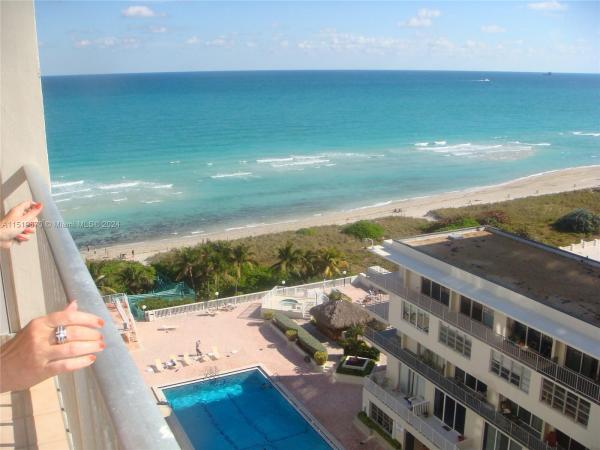 The Carriage House, 5401 Collins Ave #1012, Miami Beach, Florida 33140, image 3