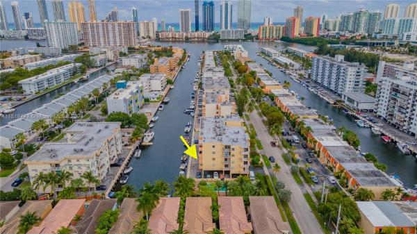 La Canadienne, 3545 NE 167th St #301, North Miami Beach, Florida 33160, image 1