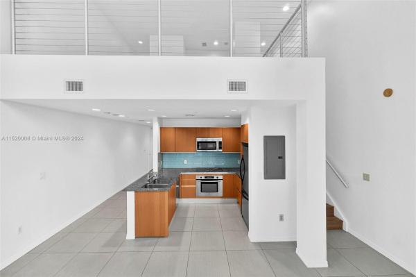 1050 Tower, 1050 Brickell Ave #2418, Miami, Florida 33131, image 1