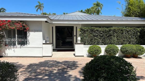 La Gorce Golf, 5250 Alton Rd, Miami Beach, Florida 33140, image 1