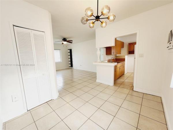 Marseilles, 1203 Marseille Dr #22, Miami Beach, Florida 33141, image 2