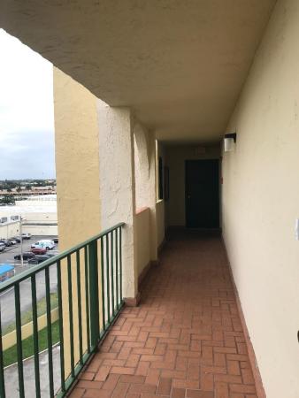 Castillian Club, 9455 W Flagler St #C712, Fountainebleau, Florida 33174, image 1
