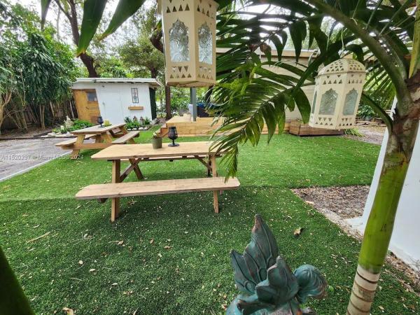 Brian Manors, 840 NE 143rd St, North Miami, Florida 33161, image 3