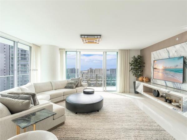 Parque Towers, 330 Sunny Isles Blvd #5-2008, Sunny Isles Beach, Florida 33160, image 2
