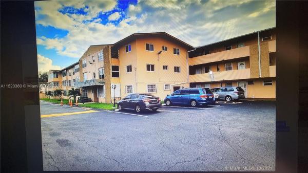Palm Springs Gardens, 160 Royal Palm Rd #204-6, Hialeah Gardens, Florida 33016, image 1
