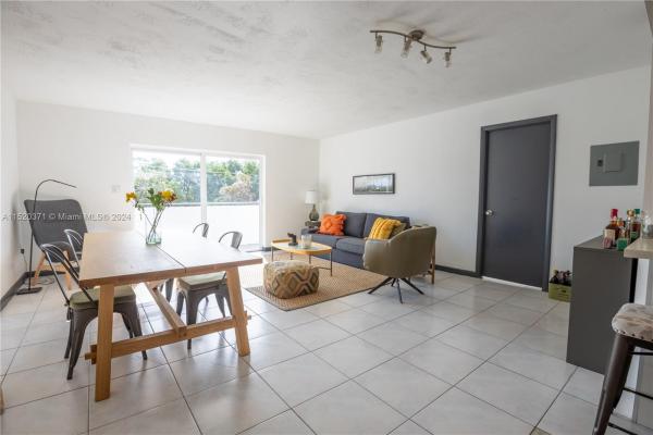 Creek Towers & Yacht Club, 8024 Tatum Waterway Dr #3B, Miami Beach, Florida 33141, image 3