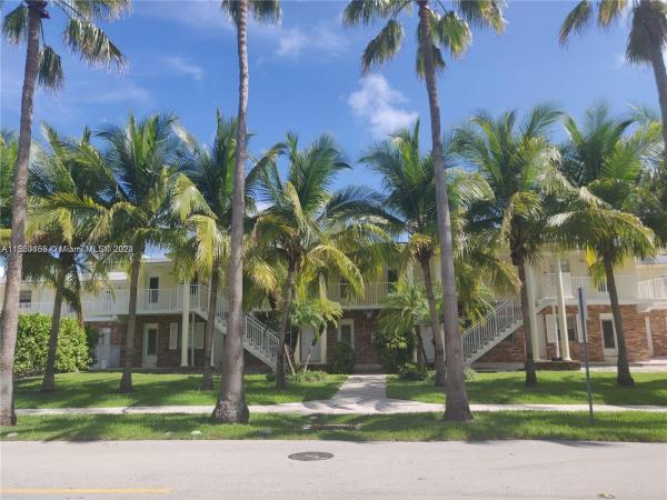Sunrise Club, 100 Sunrise Dr #16, Key Biscayne, Florida 33149, image 1