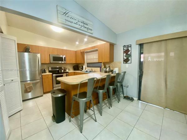 Forest Lake, 11252 SW 59th Pl, Cooper City, Florida 33330, image 2
