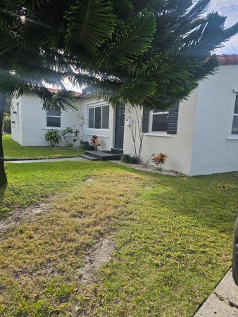 Breezeview Manors, 1400 SW 86th Ct, Westchester, Florida 33144, image 1