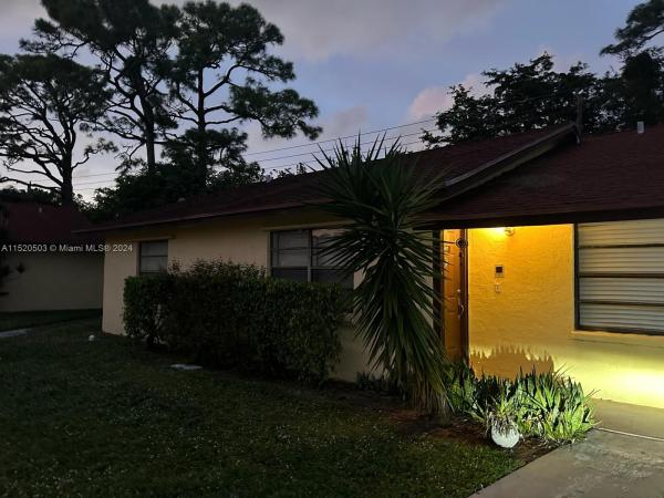 Glenwood Village, 387 Glenwood Dr, West Palm Beach, Florida 33415, image 3