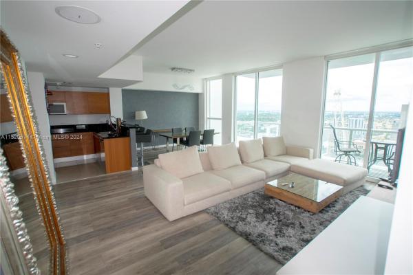 Vizcayne South, 253 NE 2nd St #4504, Miami, Florida 33132, image 2