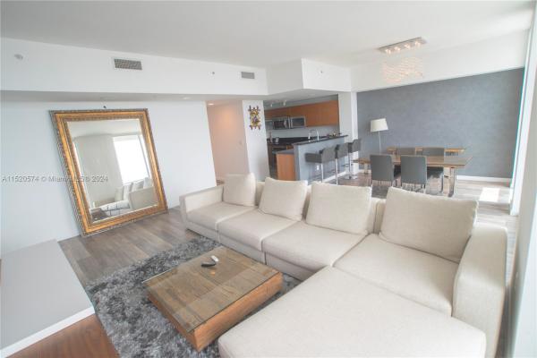 Vizcayne South, 253 NE 2nd St #4504, Miami, Florida 33132, image 3