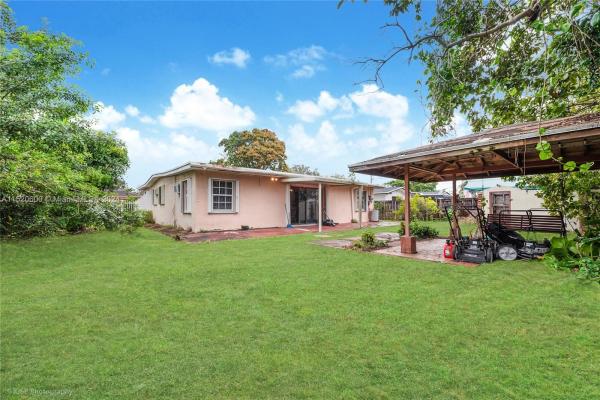 Tropical Estates, 4541 SW 100th Ave, Olympia Heights, Florida 33165, image 3
