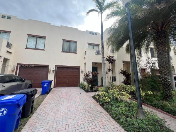 Edgewood Landings, 3236 SW 16th Ter #3236, Fort Lauderdale, Florida 33315, image 1