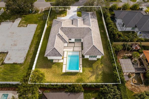 9531 SW 93rd St, Unincorporated Dade County, Florida 33176, image 3