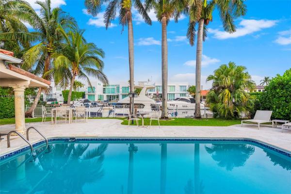Eastern Shores, 3241 NE 165th St, North Miami Beach, Florida 33160, image 2