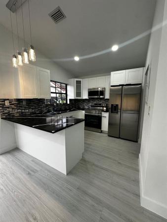 Los Robles, 11416 SW 73rd Ter, Kendall, Florida 33173, image 2