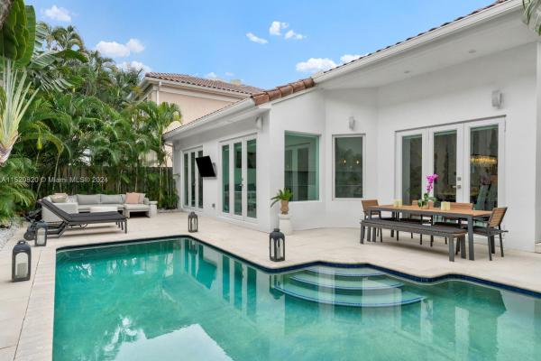 Golden Gate Estates & Marina, 19465 39th Ave, Sunny Isles Beach, Florida 33160, image 1