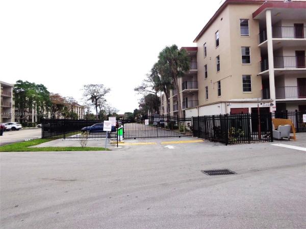 Cypress Chase, 2650 NW 49th Ave #215, Lauderdale Lakes, Florida 33313, image 2