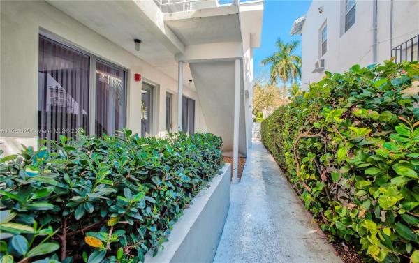 Etruria, 1560 Pennsylvania Ave #210, Miami Beach, Florida 33139, image 2