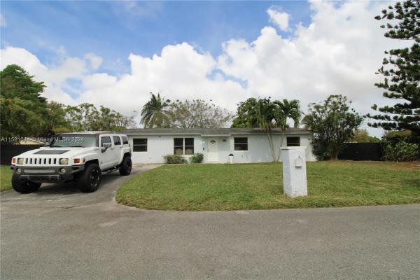 16421 SW 292nd St, Unincorporated Dade County, Florida 33033, image 2