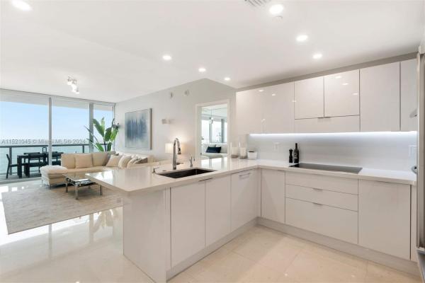 South Carillon Beach, 6799 Collins Ave #1404, Miami Beach, Florida 33141, image 1