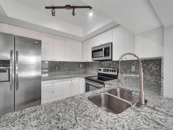 Kenland Pointe, 9285 SW 125th Ave #405, The Crossings, Florida 33186, image 1
