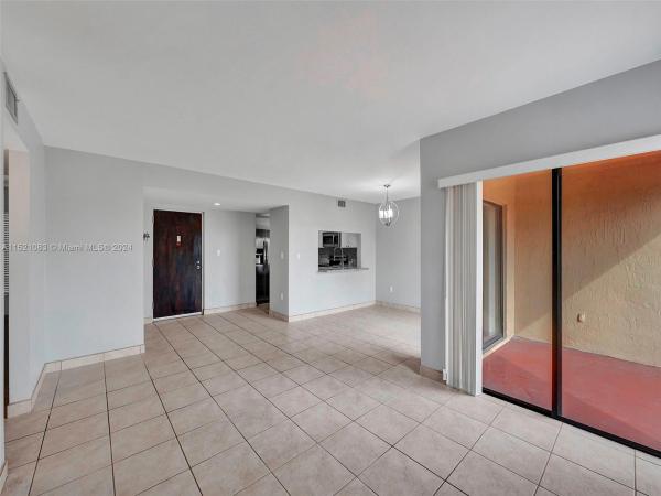 Kenland Pointe, 9285 SW 125th Ave #405, The Crossings, Florida 33186, image 3