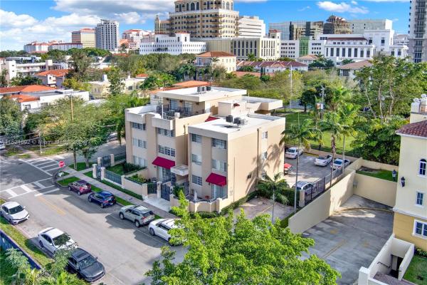 Madeira Village, 300 Madeira Ave #302, Coral Gables, Florida 33134, image 1