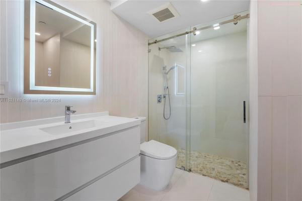 Brickell Key One, 520 Brickell Key Dr #A1015, Miami, Florida 33131, image 1