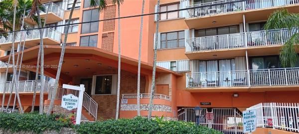 Waterside Towers, 2450 NE 135th St #208, North Miami, Florida 33181, image 2