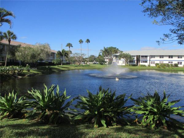 Midport Place, 1540 SE Royal Green Cir #I 102, Port St. Lucie, Florida 34952, image 2