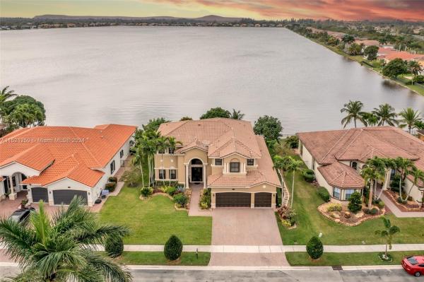 Harbour Lake Estates, 1860 SW 185th Ave, Miramar, Florida 33029, image 2