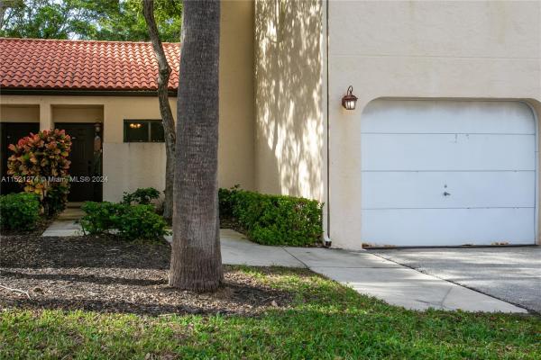 South Lake At Dos Lagos, 9 Via De Casas Sur #103, Boynton Beach, Florida 33426, image 1