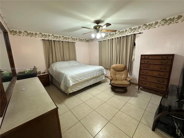 Green Hills Park West, 11394 SW 171st St #22333C, West Perrine, Florida 33157, image 2