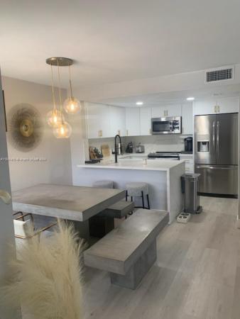 Gables Point, 4590 SW 68th Ct Cir #4, Glenvar Heights, Florida 33155, image 3